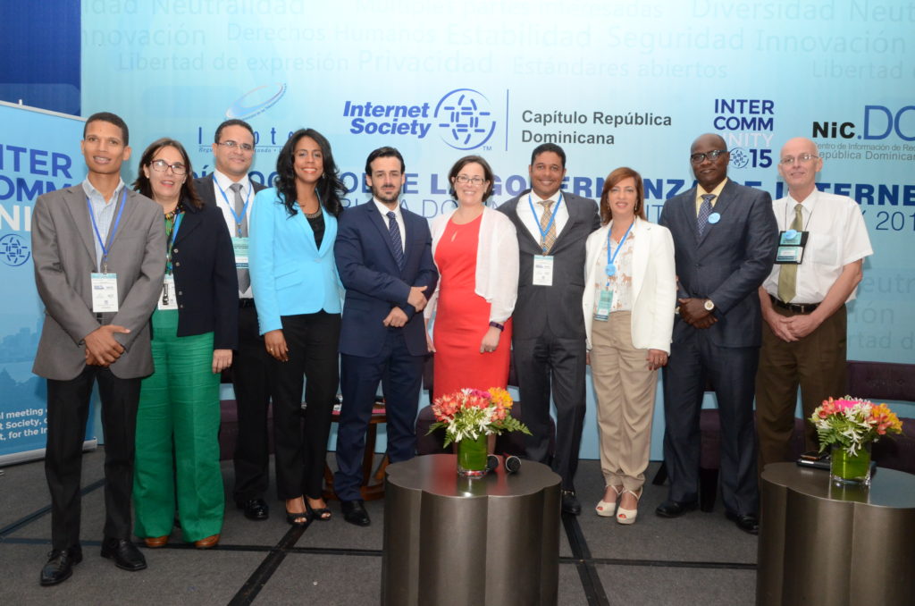 Equipo organizador del primer Diálogo por la Gobernanza de Internet en la República Dominicana
