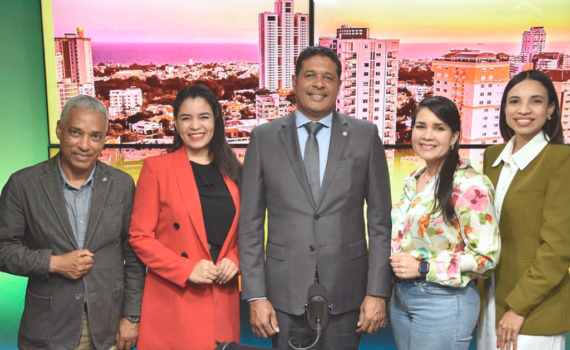 Entrevista En Programa TV EnDigitos a Osvaldo Larancuent